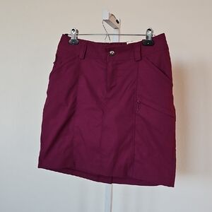 Duluth Trading Co Deep Purple SKORT 😀